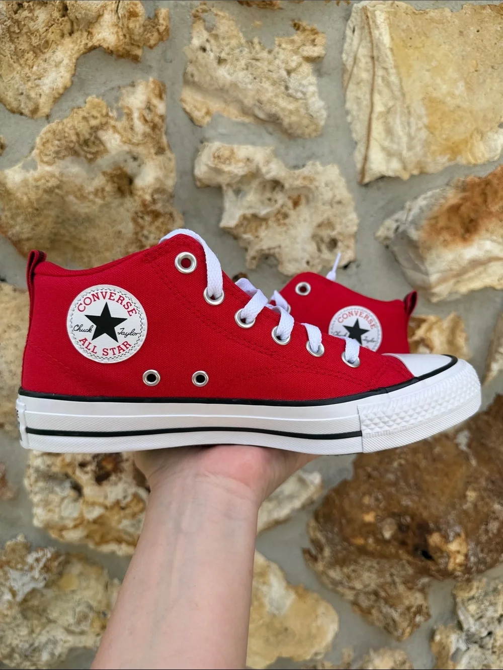 Converse CTAS sneakers Malden st mid youth 6 women’s 8